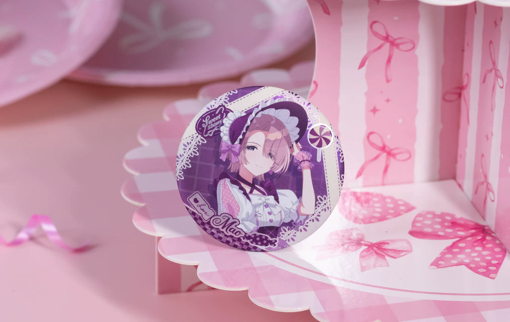 Mao Arimura design: short hair under a purple frilled bonnet