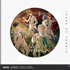 未定事件簿 · Stellis Serenade · 150mmスタンド付きコレクション缶バッジ — 商品イラストと掲載デザイン