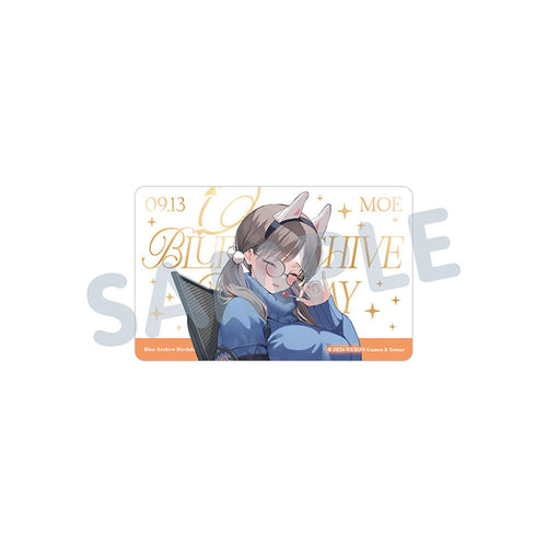 ブルーアーカイブ モエ バースデーイラストのPVCカードと二つ折り台紙（画像1）