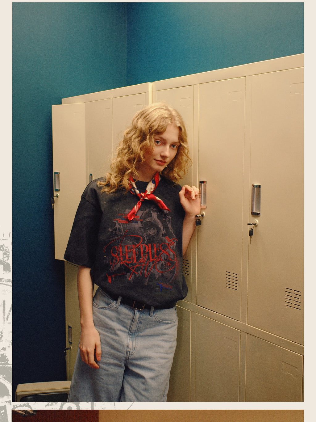 Reverse: 1999: Regulus & Apple Vintage Print T-shirt - GEEKCOOK Collab