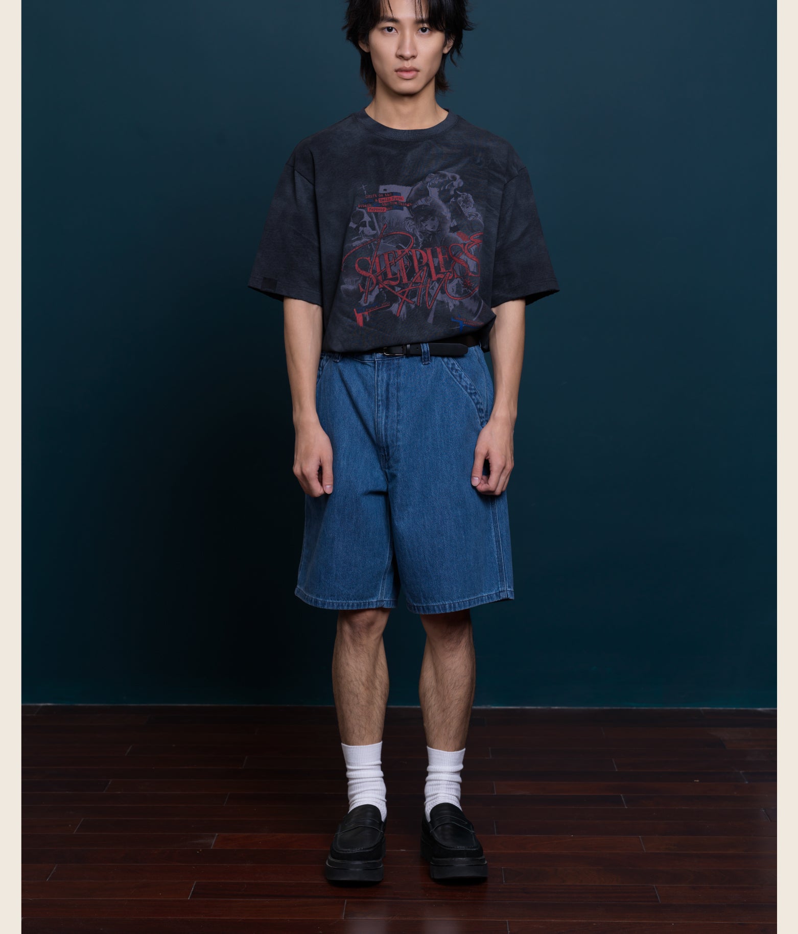 Reverse: 1999: Regulus & Apple Vintage Print T-shirt - GEEKCOOK Collab