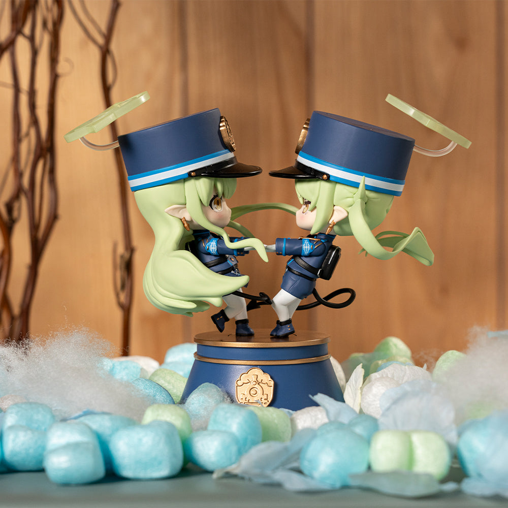 Blue Archive: Hikari & Nozomi Spinning Figure - Yostar 5th Anniversary Ver.